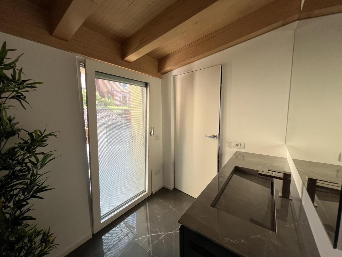 Luxury Lakefront Penthouse 레체노 외부 사진